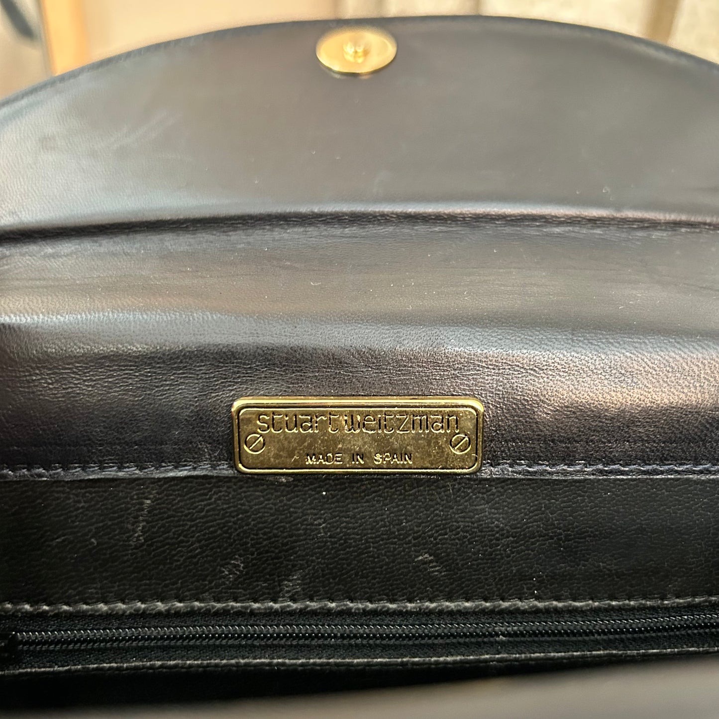 Pre-Loved Stuart Weitzman Leather Crossbody Bag