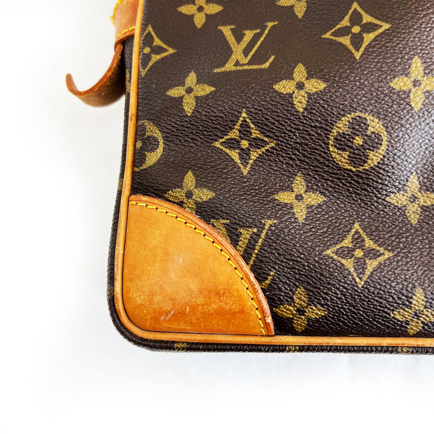 Louis Vuitton Monogram Porte Documents Voyage