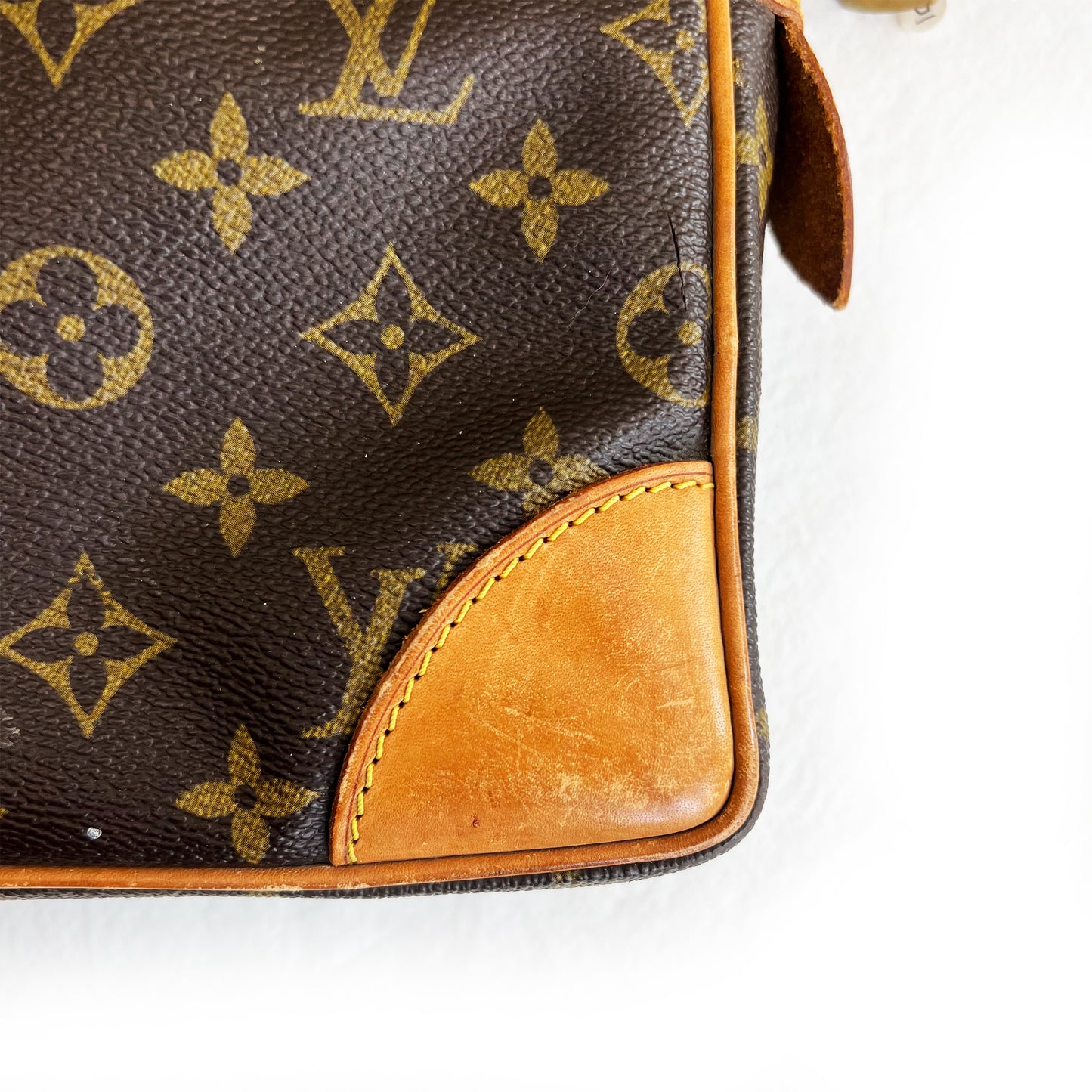 Louis Vuitton Monogram Porte Documents Voyage