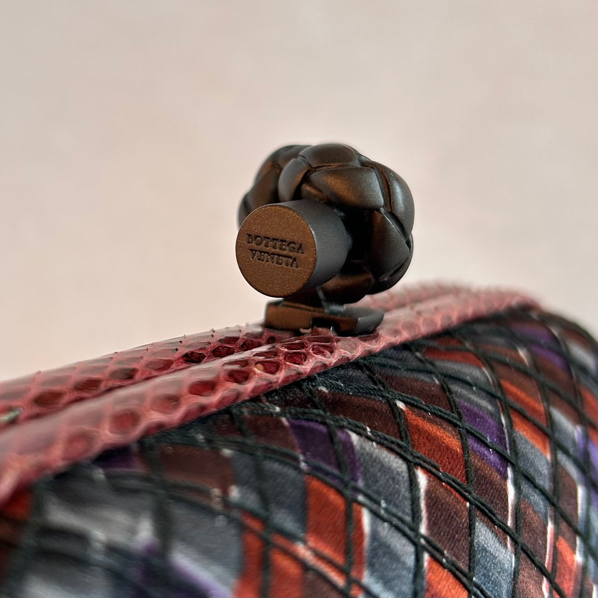 Pre-Loved Bottega Veneta Knot Clasp Clutch