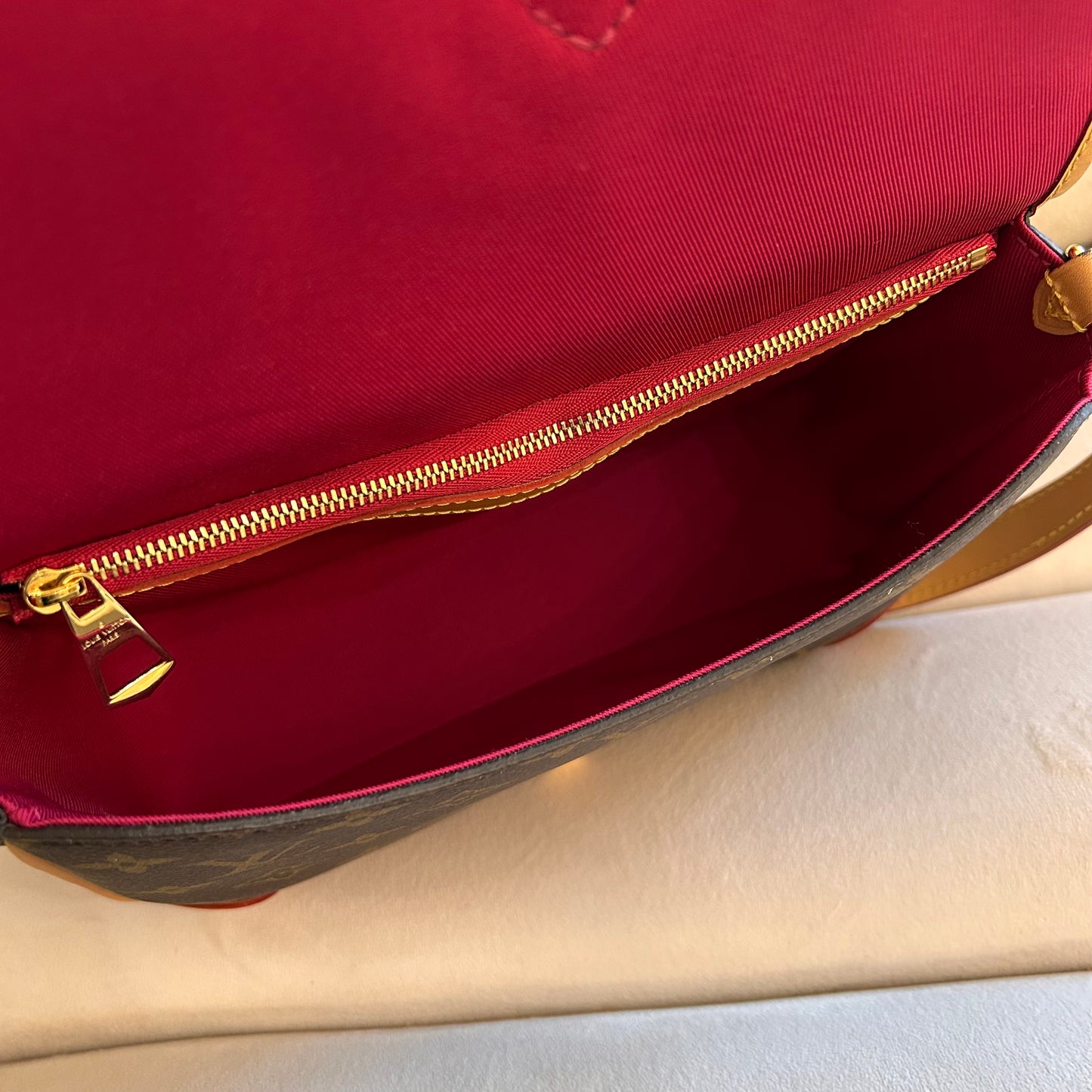 Pre-Loved Louis Vuitton Diane Shoulder Bag