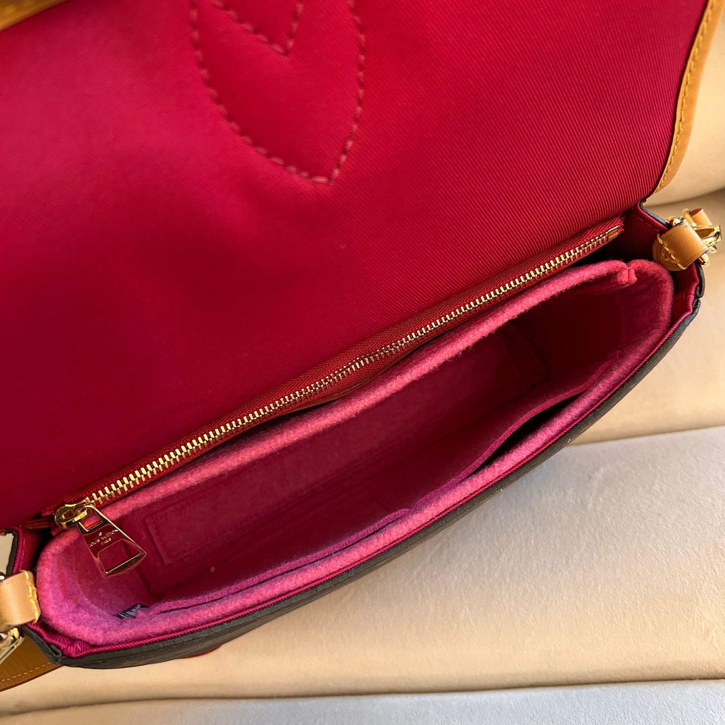 Pre-Loved Louis Vuitton Diane Shoulder Bag
