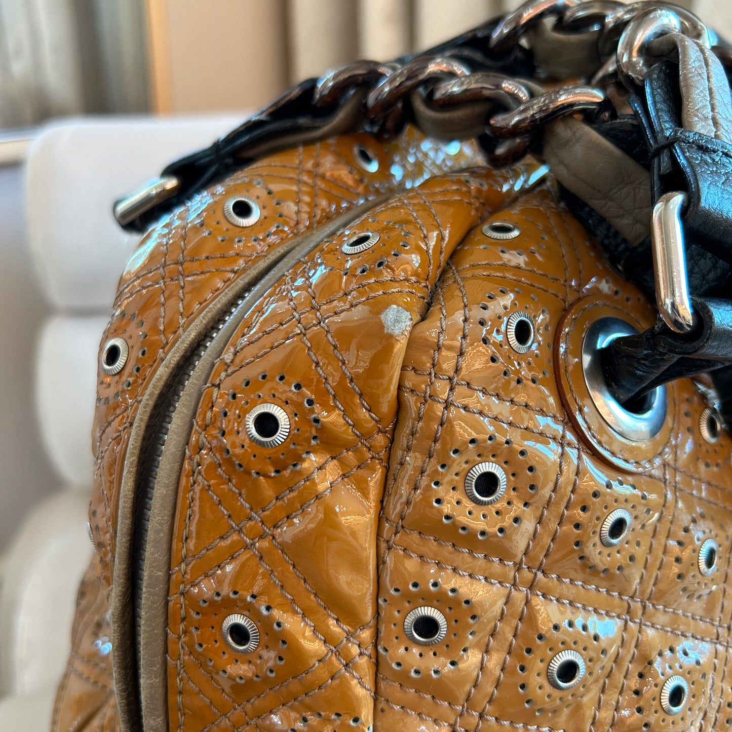 Pre-Loved Marc Jacobs Chain Handle Bag
