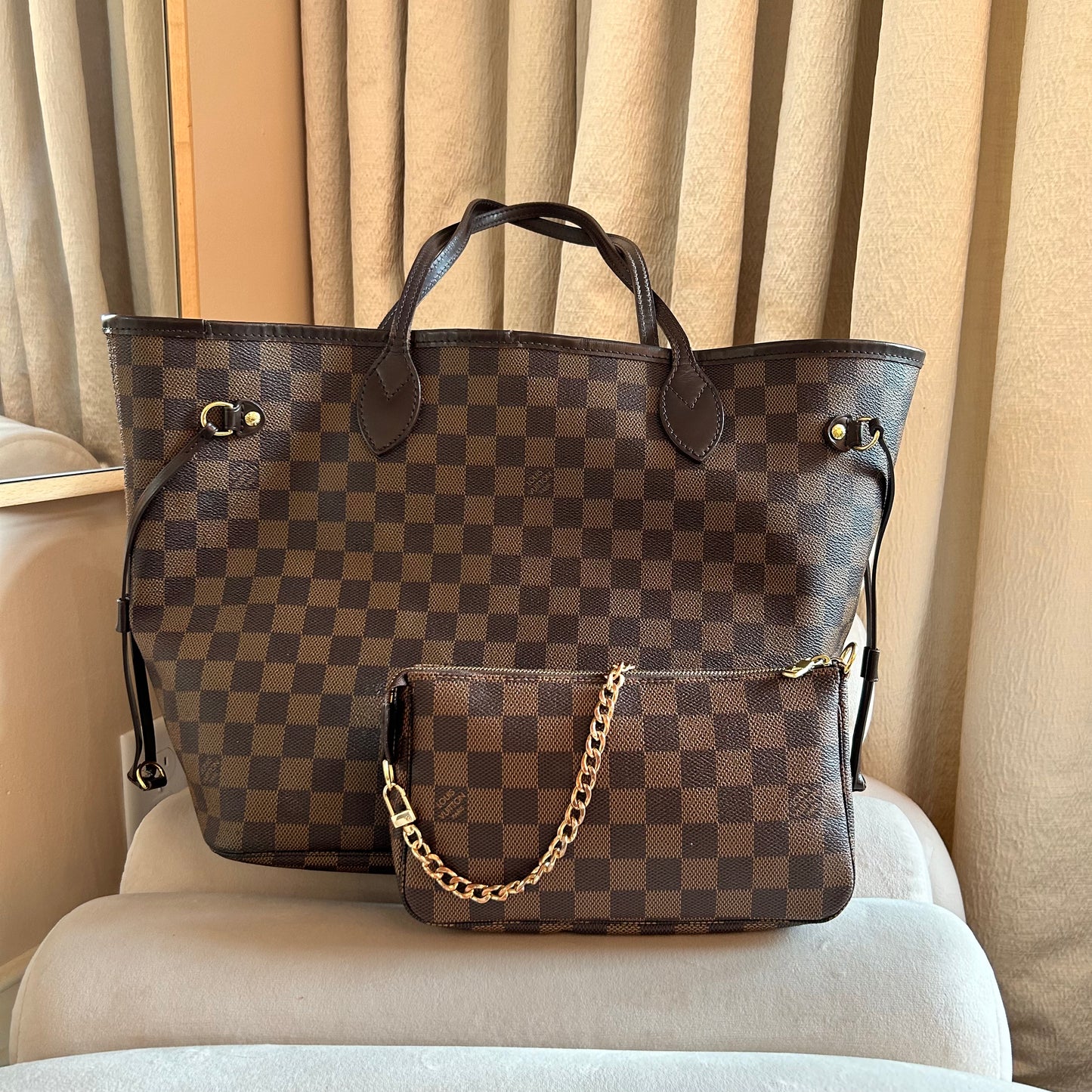 Pre-Loved Louis Vuitton Damier Pochette