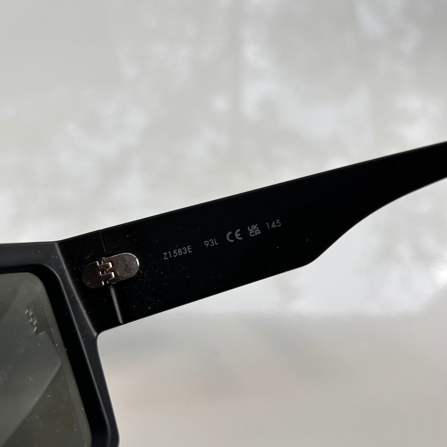 Pre-Loved Louis Vuitton LV Waimea L Sunglasses