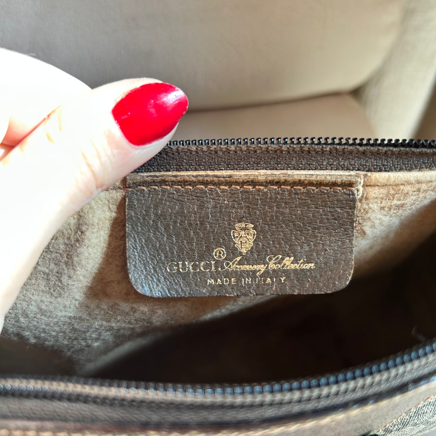 Pre-Loved Gucci GG Supreme Sherry Line Shoulder Bag