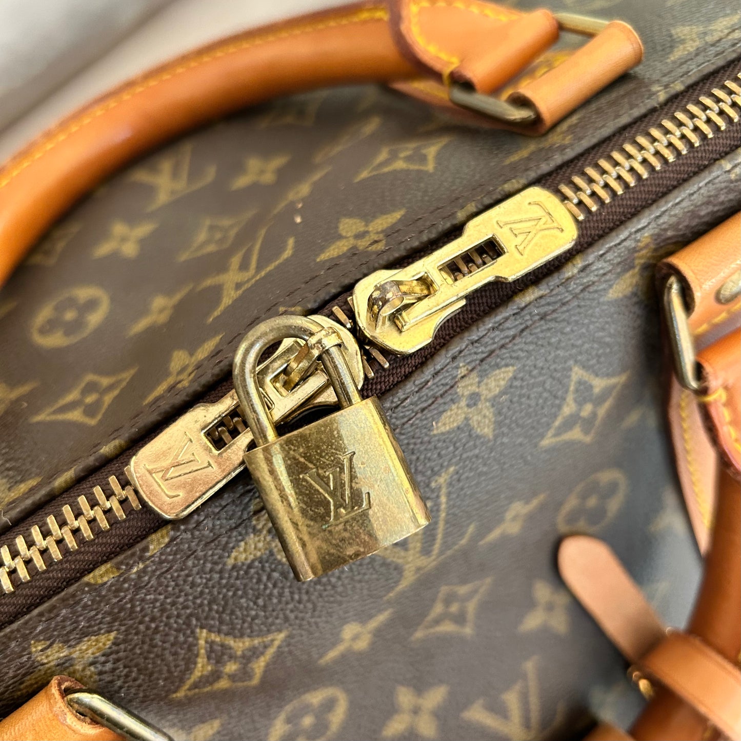 Pre-Loved Louis Vuitton Keepall 60