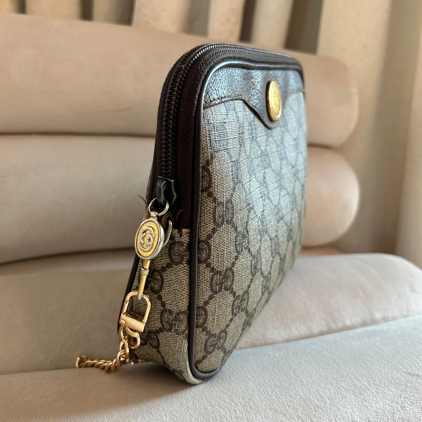 Pre-Loved Gucci GG Supreme Crossbody Bag
